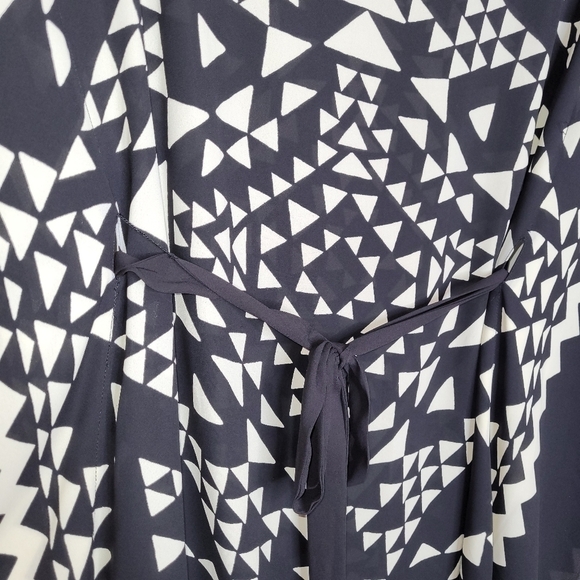 BCBGMaxAzria Tribal Print Kaftan Black and White - Picture 6 of 14